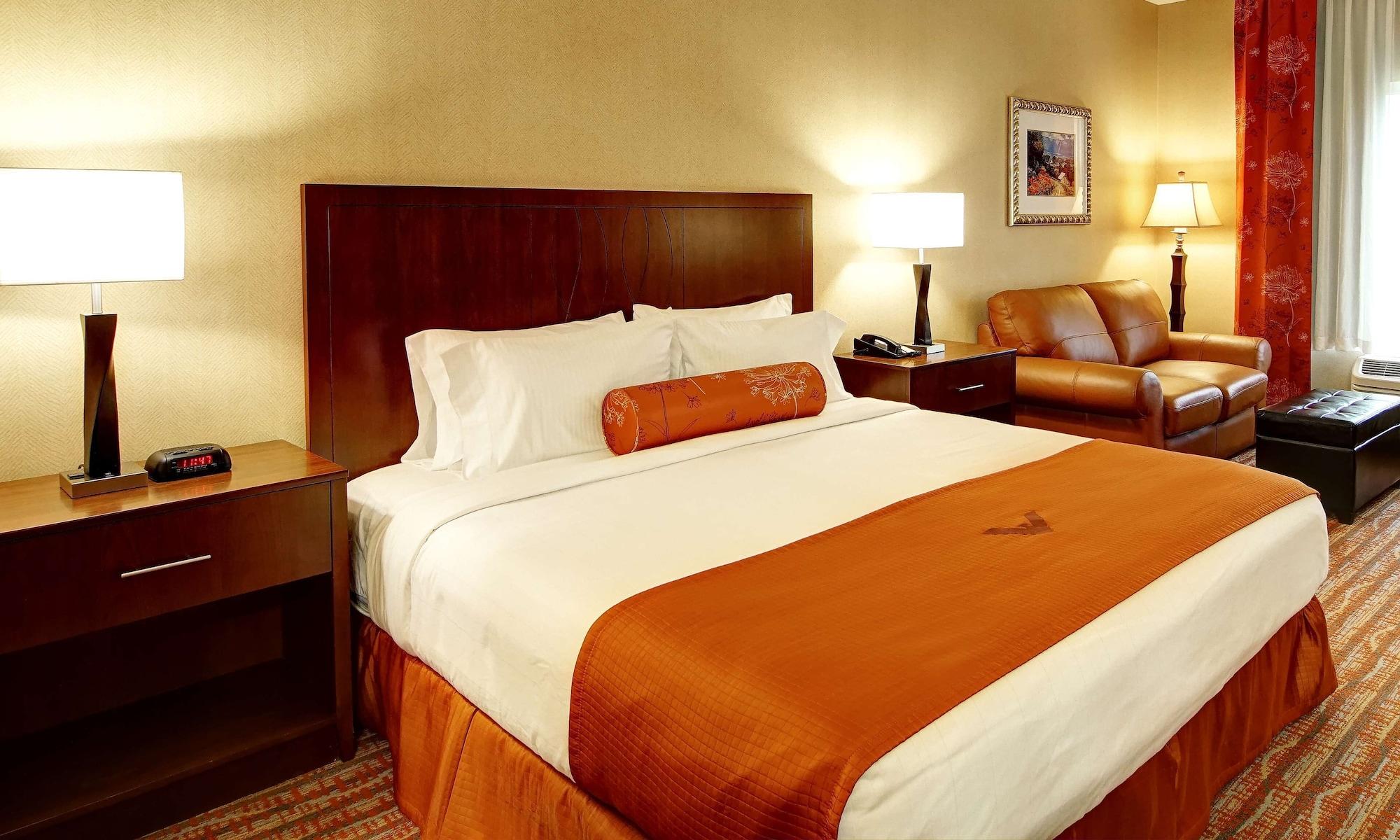 Phoenix Inn Suites Олбани Екстериор снимка