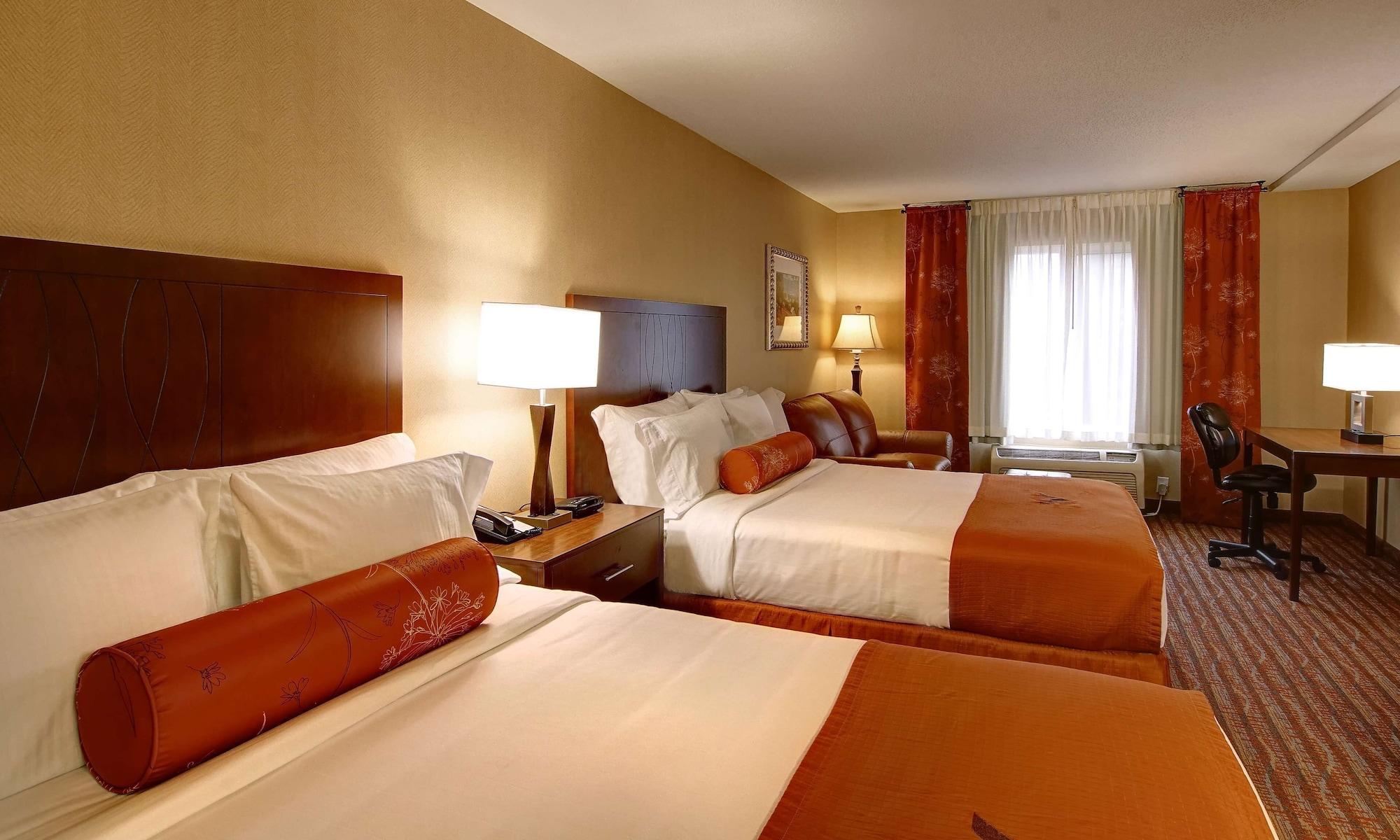 Phoenix Inn Suites Олбани Екстериор снимка